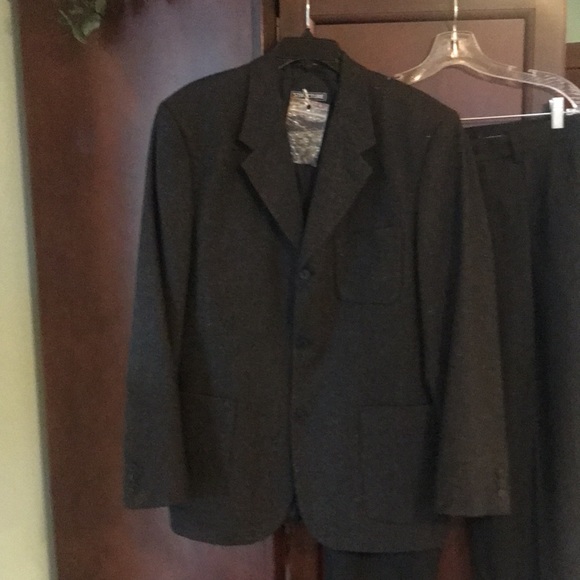 Structure suit - Picture 2 of 7